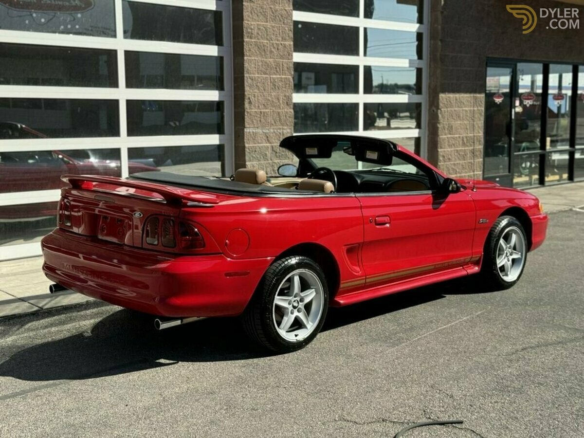 1998 Ford Mustang, foto 2