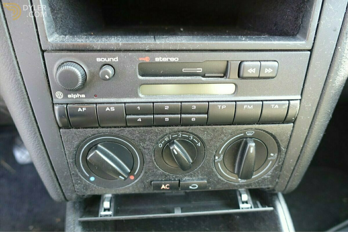 2001 Volkswagen Golf IV Edition Klima 2x Airbag bedingt fahrbereit, foto 2