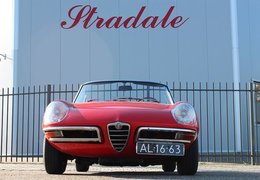 Alfa Romeo Spider Duetto Spider 1750 Cabriolet / Roadster 1968 Red Alfa Romeo Spider Duetto Spider 1750 Cabriolet / Roadster 1968 Red Car for Sale. 371721
