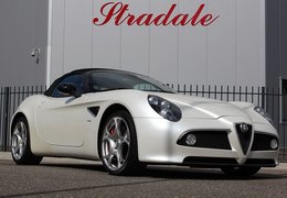 Alfa Romeo 8C Spider Cabriolet / Roadster 2010 White Alfa Romeo 8C Spider Cabriolet / Roadster 2010 White Car for Sale. 445593