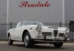 Alfa Romeo 2600 Touring Spider Cabriolet / Roadster 1963 White Alfa Romeo 2600 Touring Spider Cabriolet / Roadster 1963 White Car for Sale. 426700
