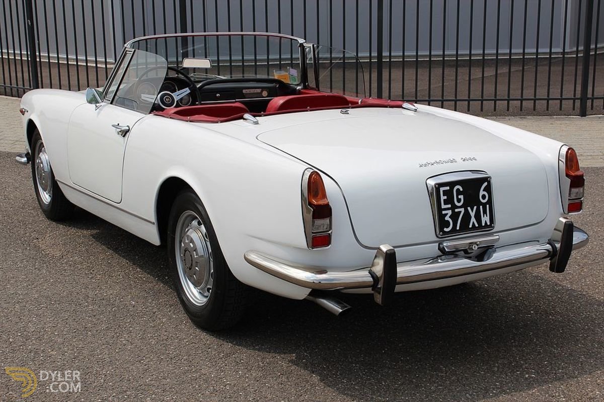 1963 Alfa Romeo 2600 Touring Spider, foto 11