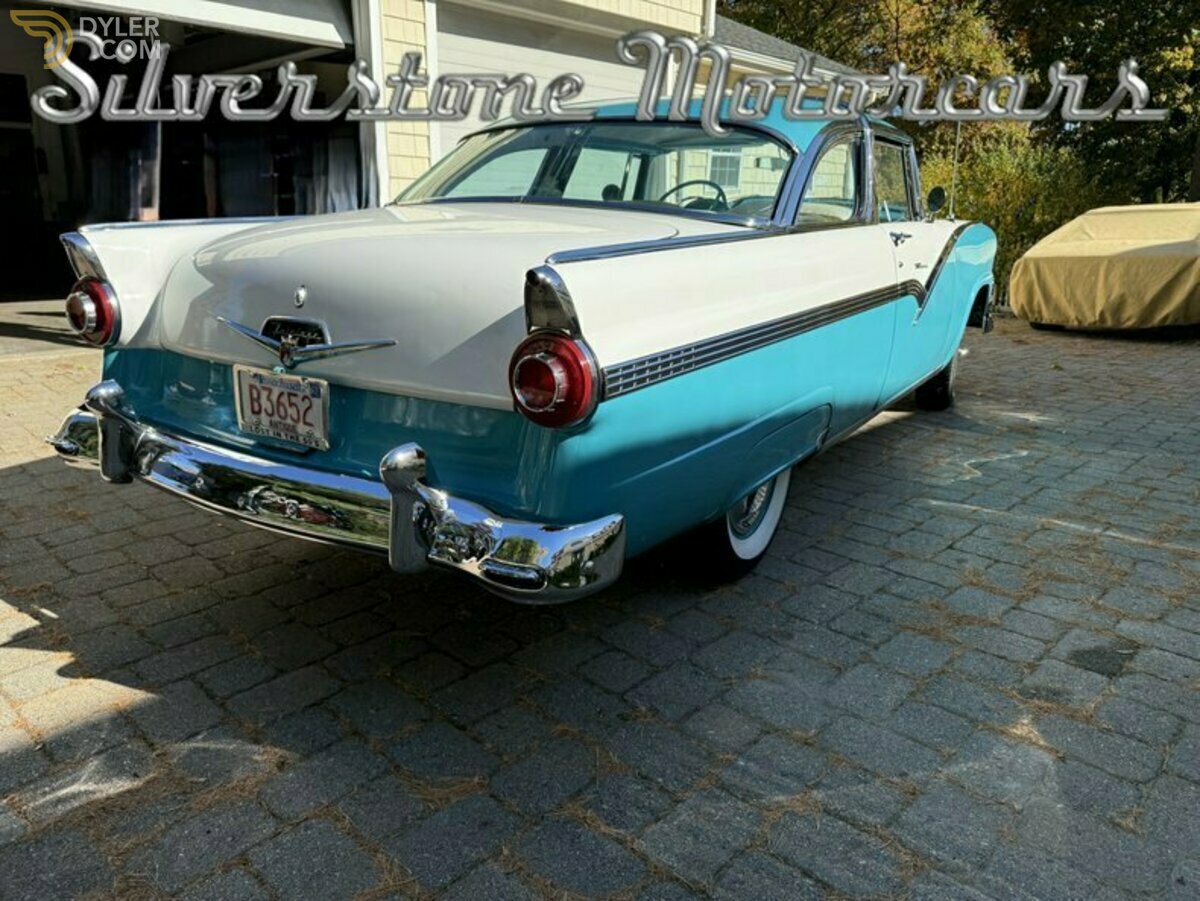 1956 Ford Fairlane Victoria Tudor Sedan, foto 5