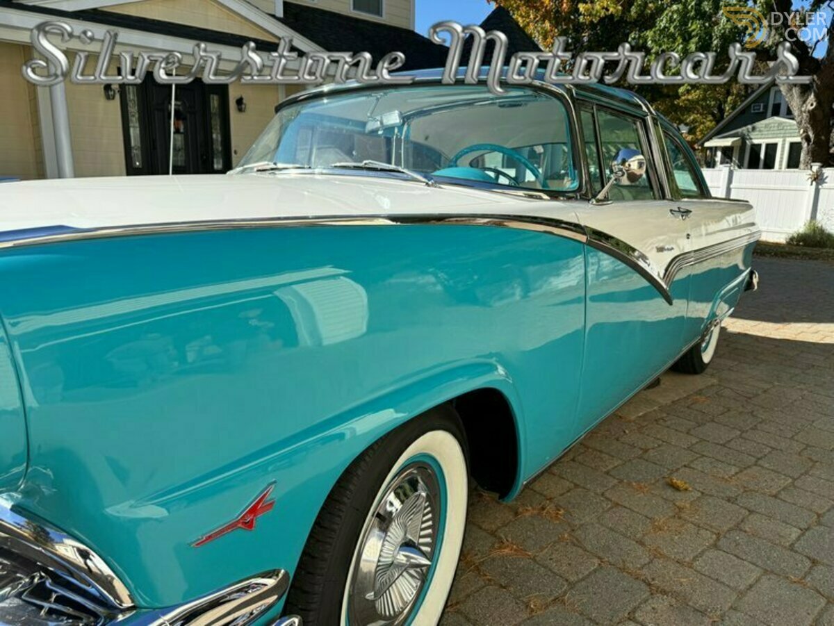1956 Ford Fairlane Victoria Tudor Sedan, foto 11