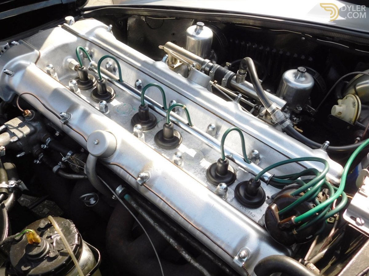 1961 Aston Martin DB4 Series II Sports Saloon, foto 11
