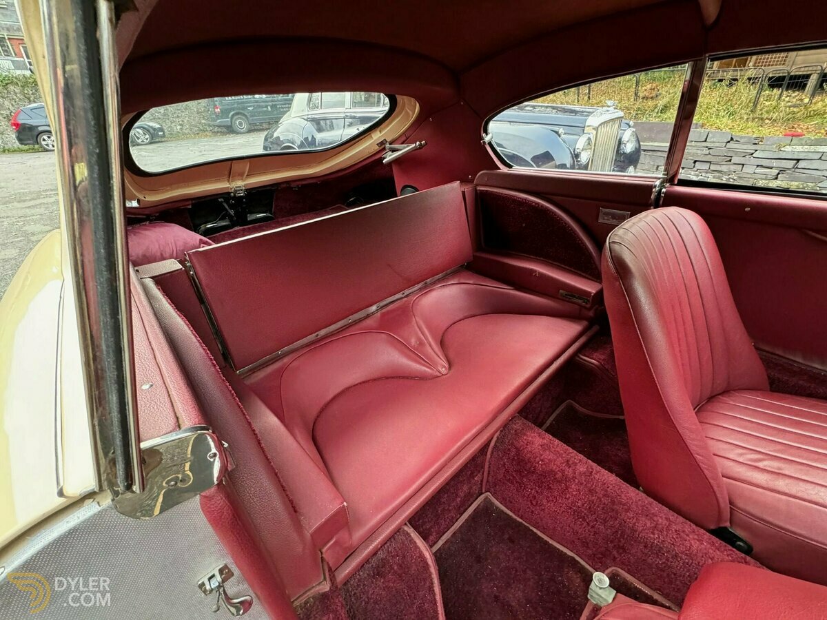 1957 Aston Martin DB2 B 2/4 MKIII Saloon 1344, foto 5