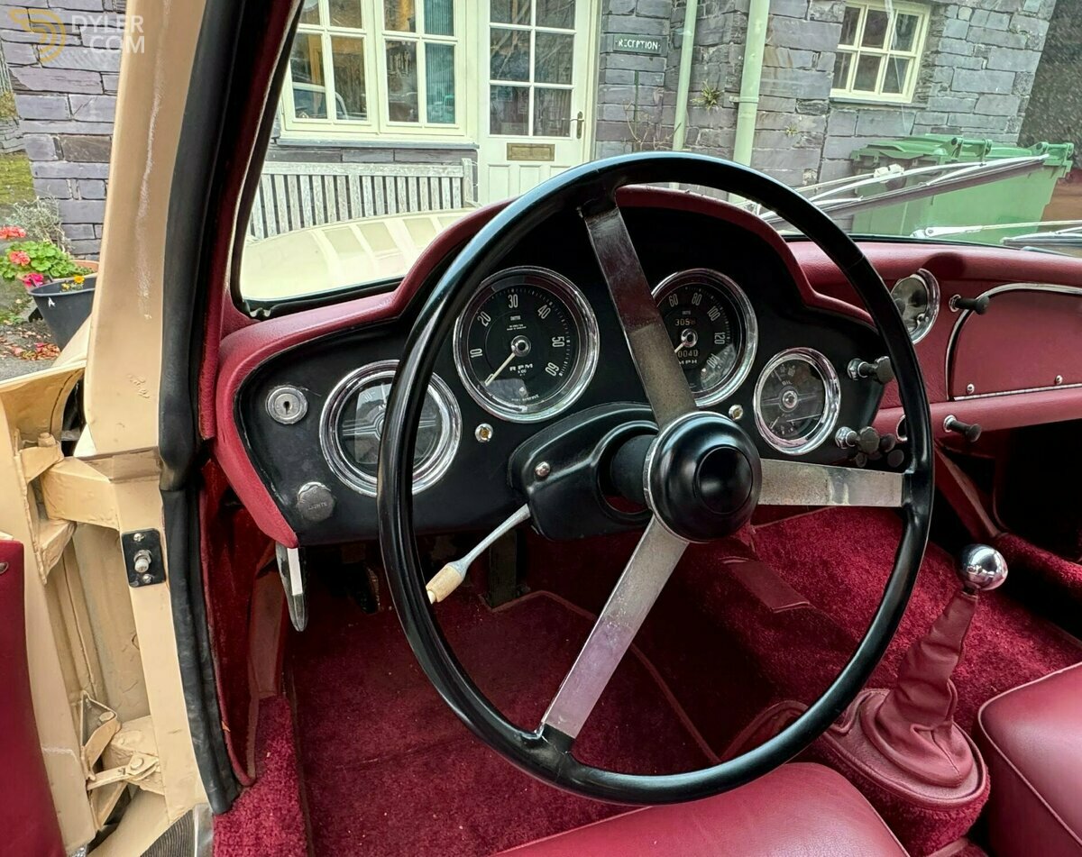1957 Aston Martin DB2 B 2/4 MKIII Saloon 1344, foto 6