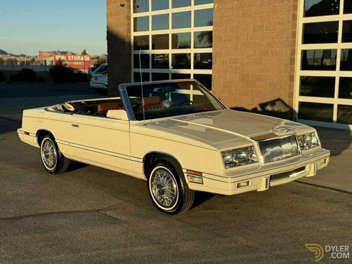 1982 Chrysler Le Baron, foto 2