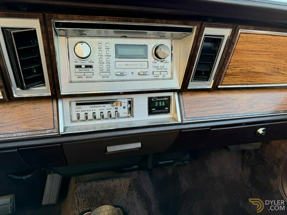 1982 Chrysler Le Baron, foto 12