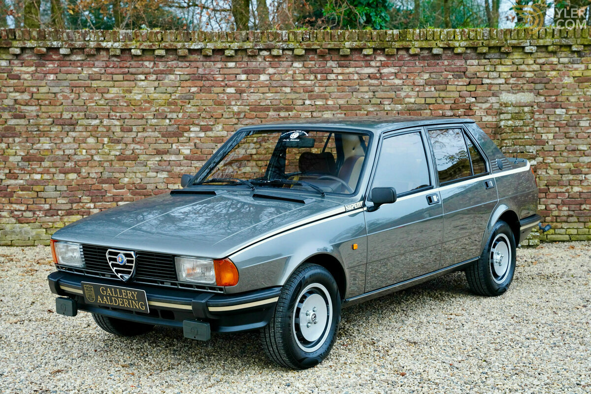 DetailCars　alfa romeo GIULIETTA 　2台セット DetailCars alfa romeo GIULIETTA 2台セット