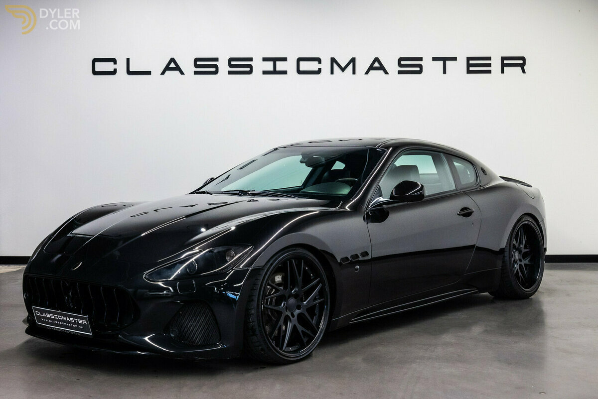 Miniature WhiteBox 1/43 Maserati GranTurismo MC Stradale 2009 - Jaune - Occasion Comme Neuve