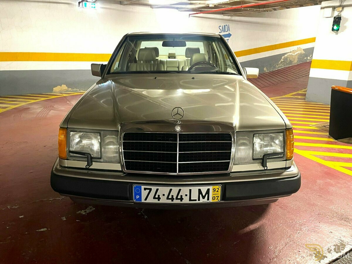 1992 Mercedes-Benz 300D 2.5 Turbo, foto 2
