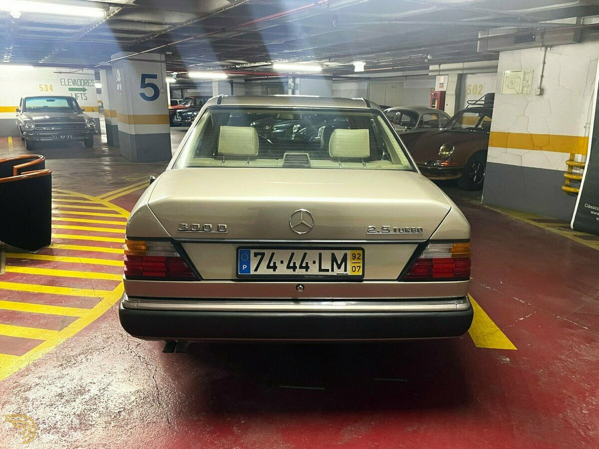 1992 Mercedes-Benz 300D 2.5 Turbo, foto 4