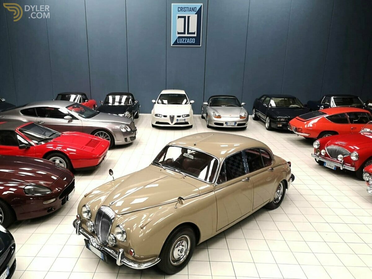1969 Daimler 2.5 V8 SALOON RHD, foto 1