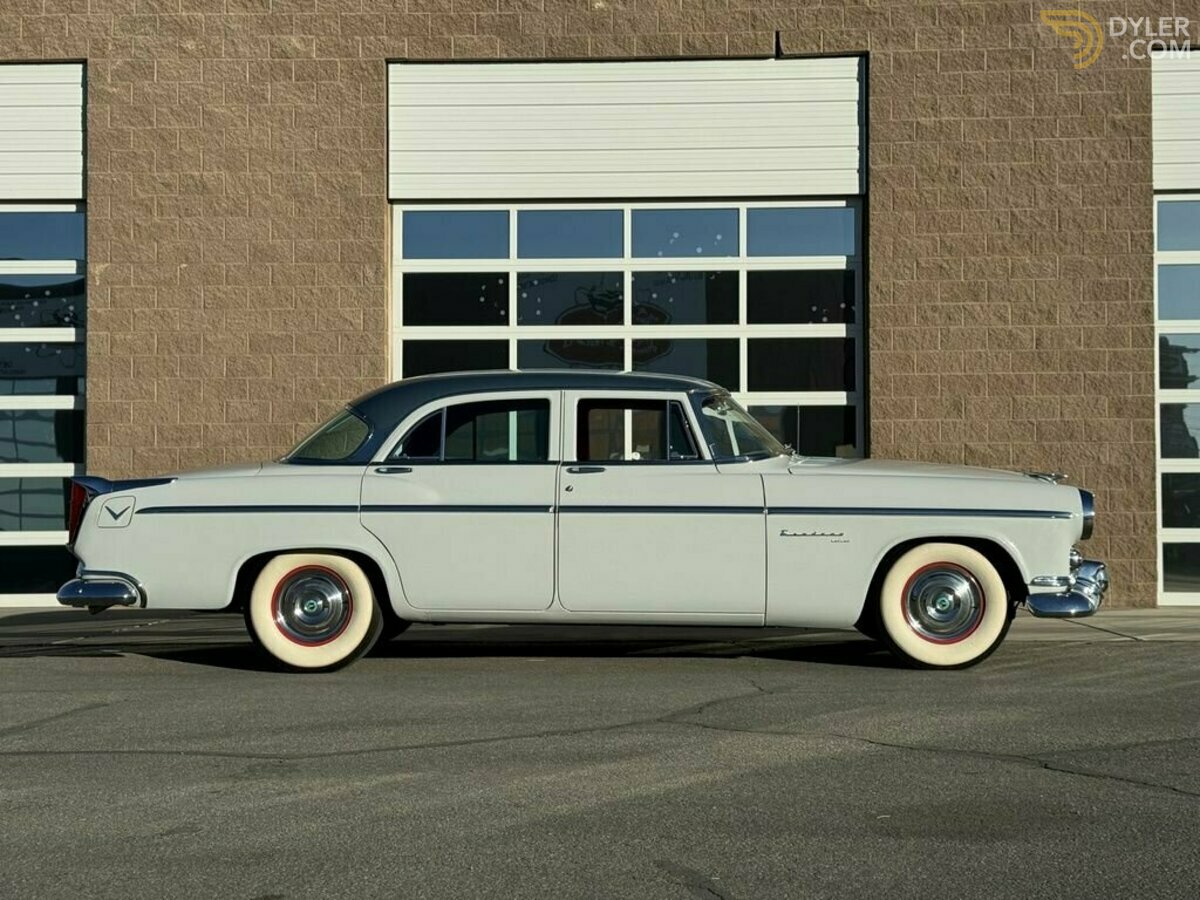 1955 Chrysler Windsor, foto 2