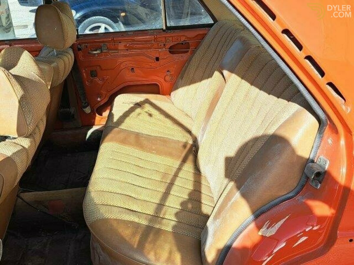 1975 Mercedes-Benz 200D W115 \8 RESTAURO DA ULTIMARE, foto 4