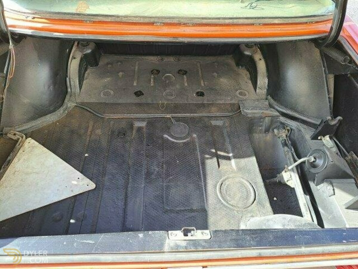 1975 Mercedes-Benz 200D W115 \8 RESTAURO DA ULTIMARE, foto 11