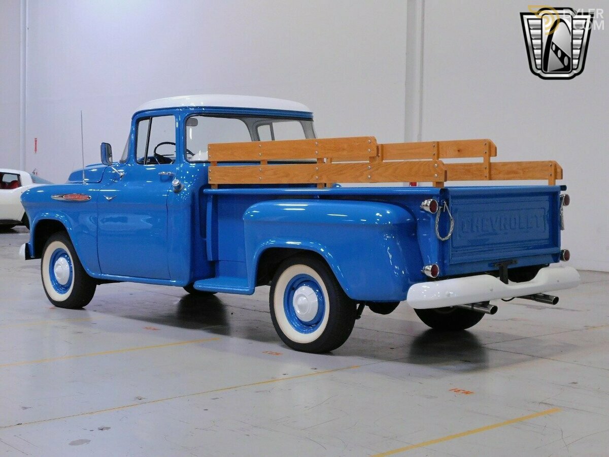 1957 Chevrolet Apache 3200, foto 3