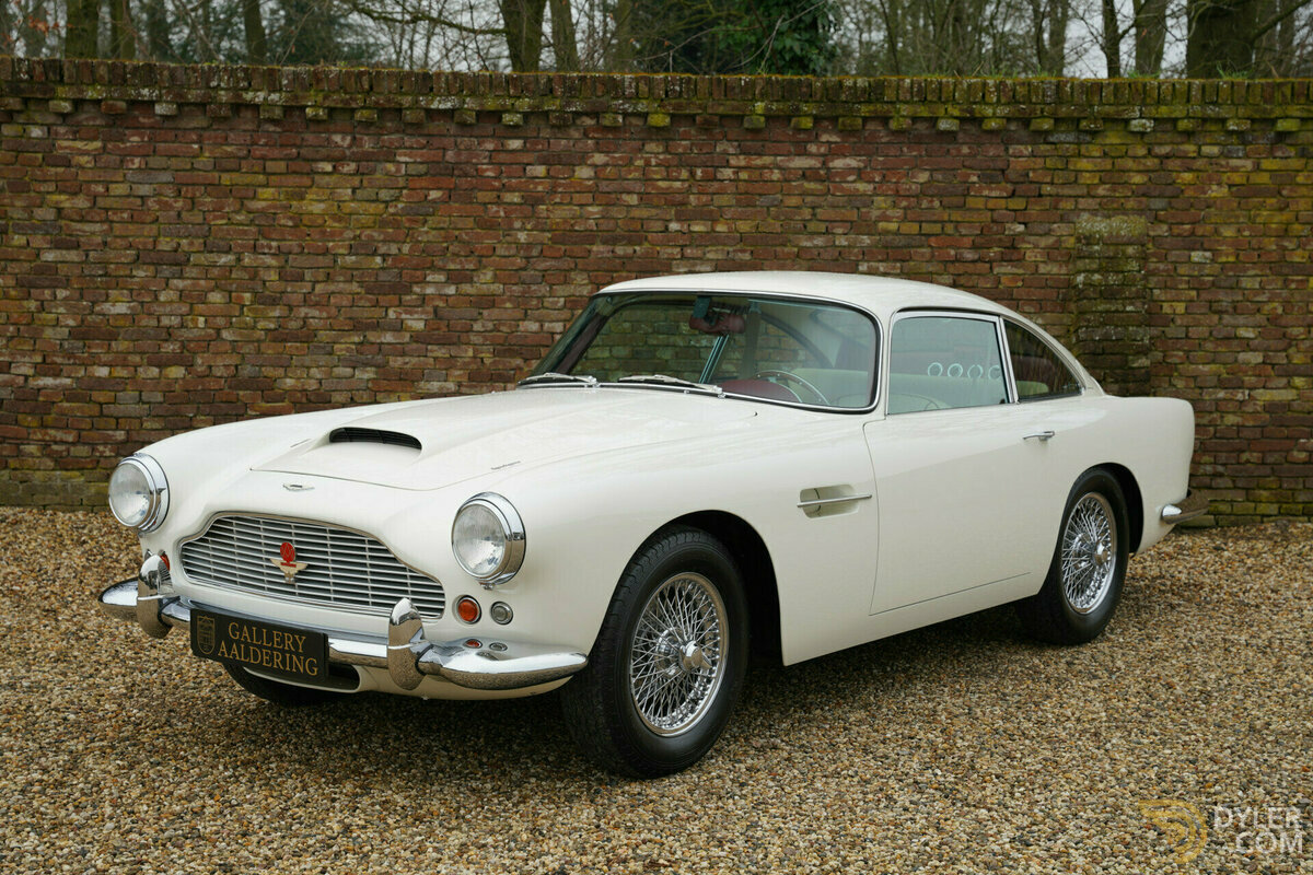 1961 Aston Martin DB4, foto 1
