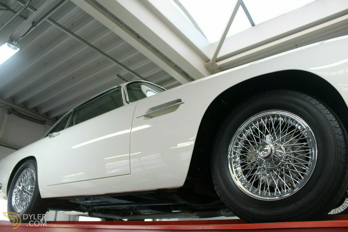 1961 Aston Martin DB4, foto 7