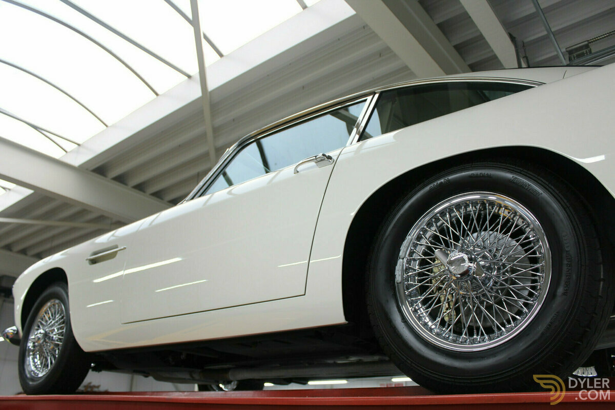1961 Aston Martin DB4, foto 8