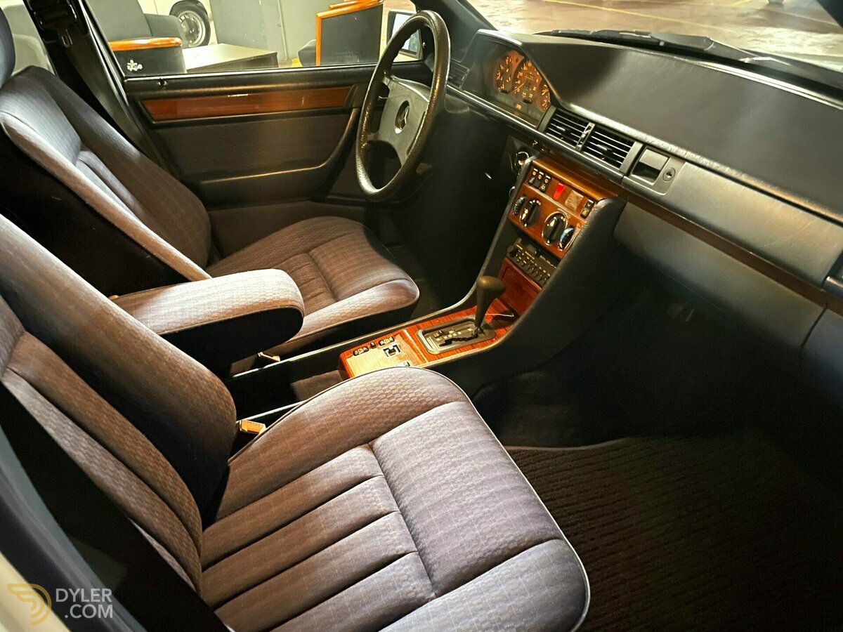 1990 Mercedes-Benz 230 TE W124, foto 9