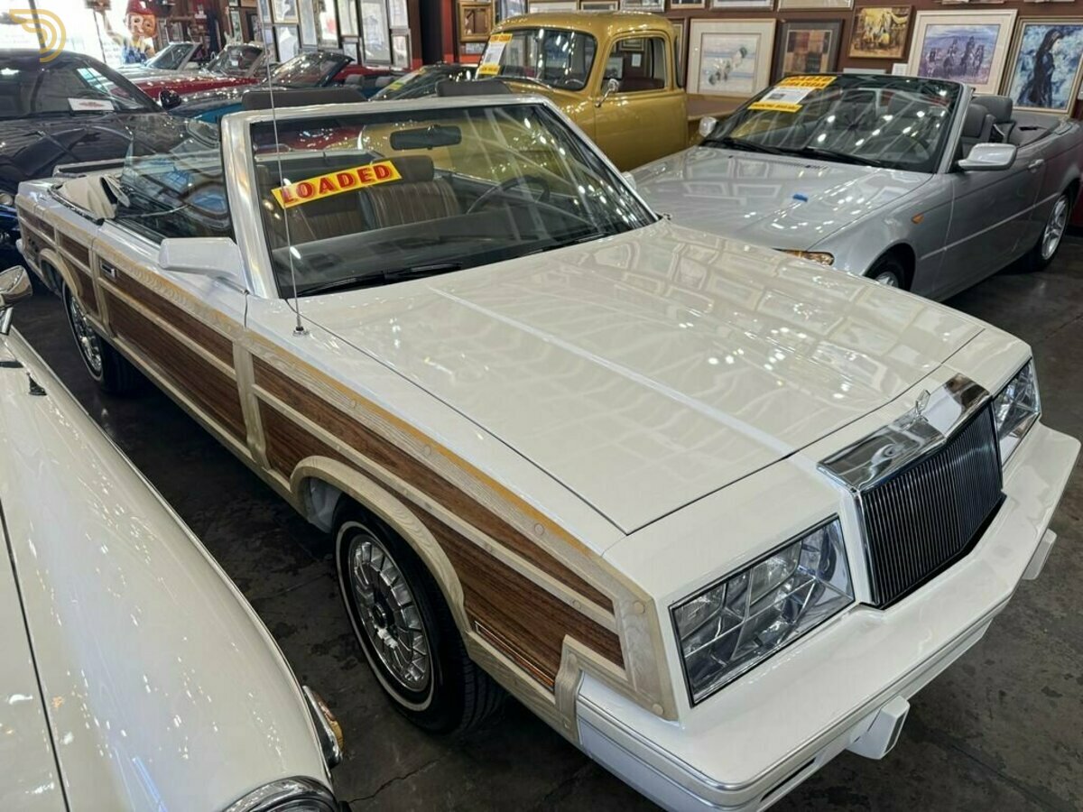 1983 Chrysler Le Baron, foto 4