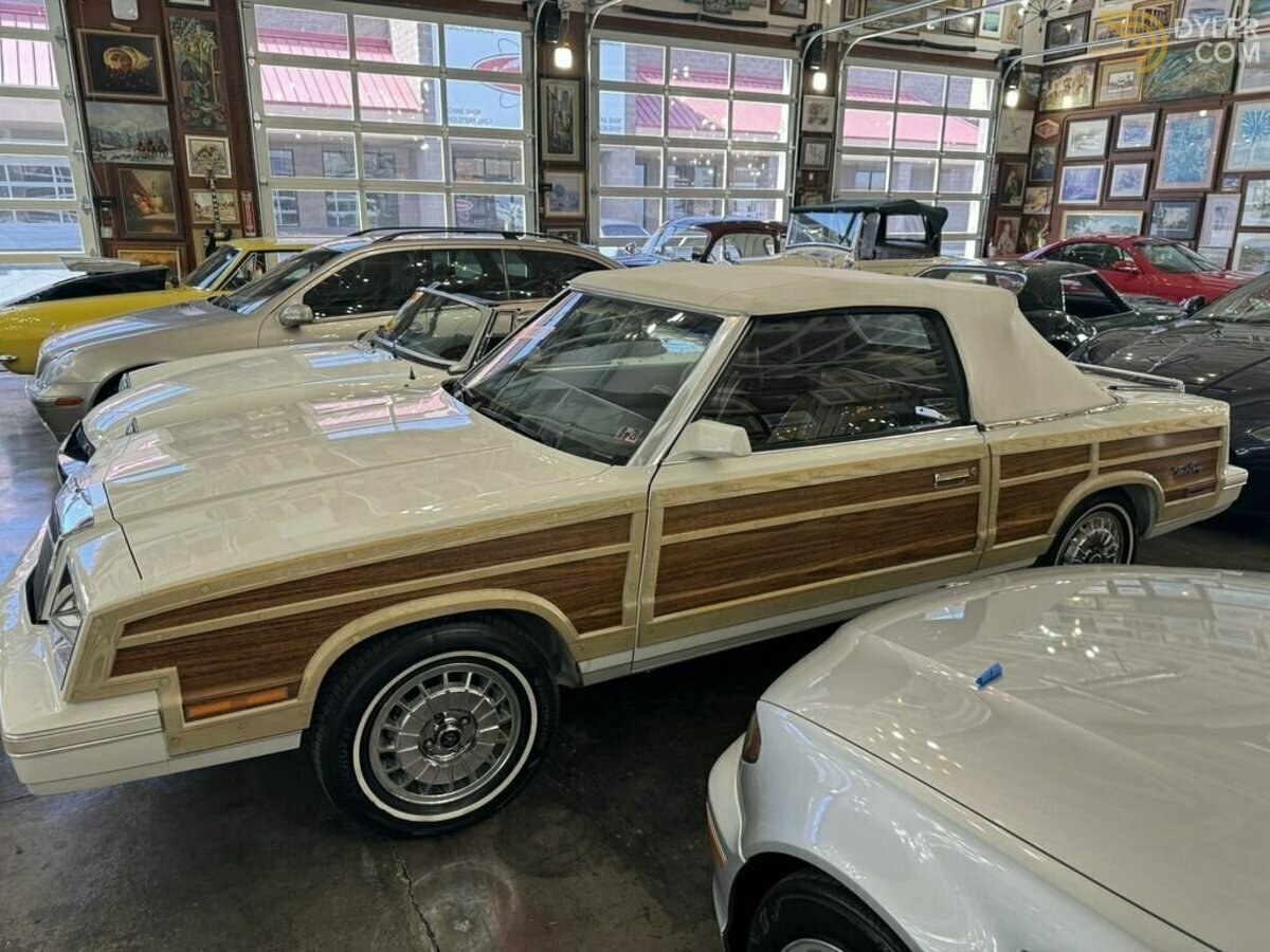 1983 Chrysler Le Baron, foto 11