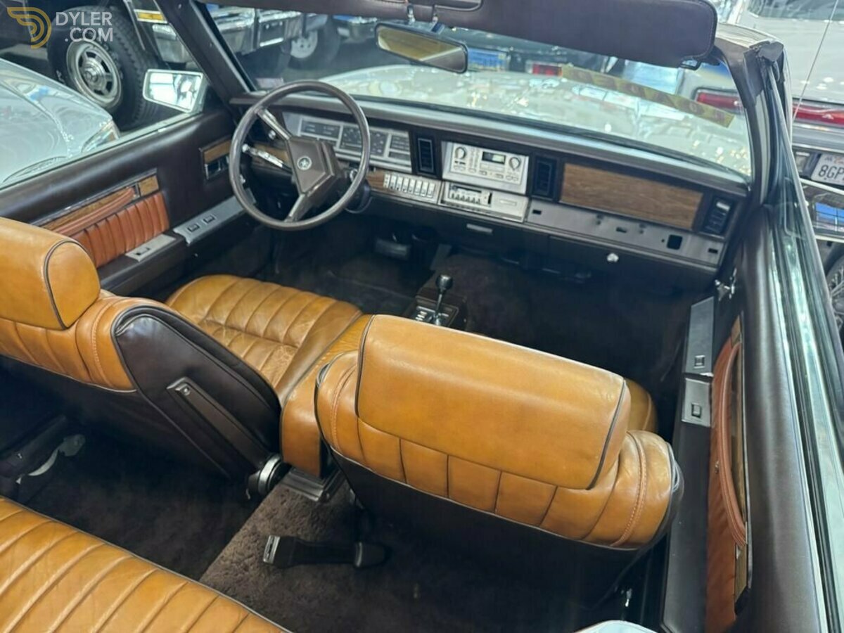 1983 Chrysler Le Baron, foto 12
