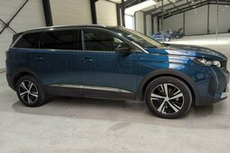 二　1piu1uguale3 Peugeot 5008 | GT | 1.2 Puretech | 2021 | GJ71 ECE