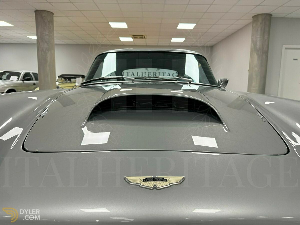 1960 Aston Martin DB4 SERIE II, foto 3
