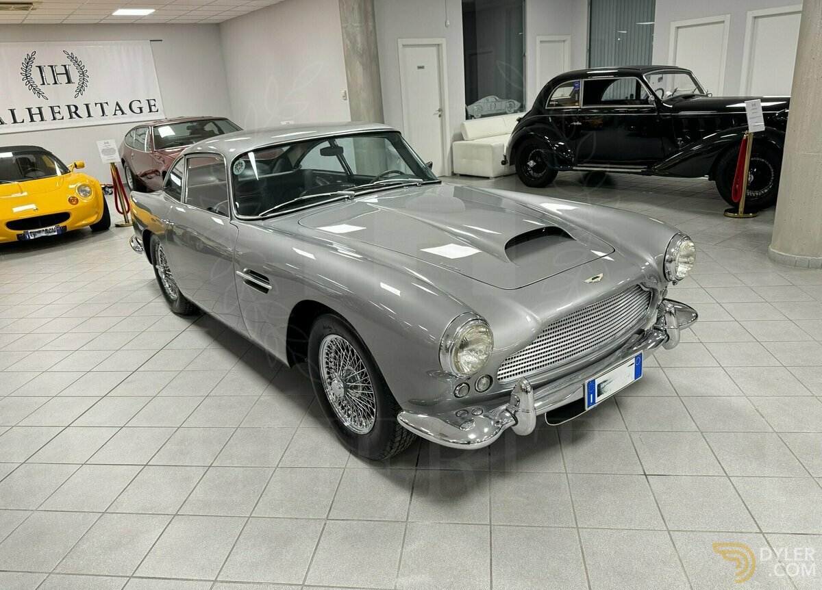 1960 Aston Martin DB4 SERIE II, foto 2