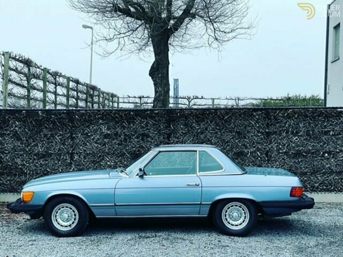 1985 Mercedes-Benz SL 380 Cabrio R107 + Hardtop in Diamond Blue Metallic, foto 3