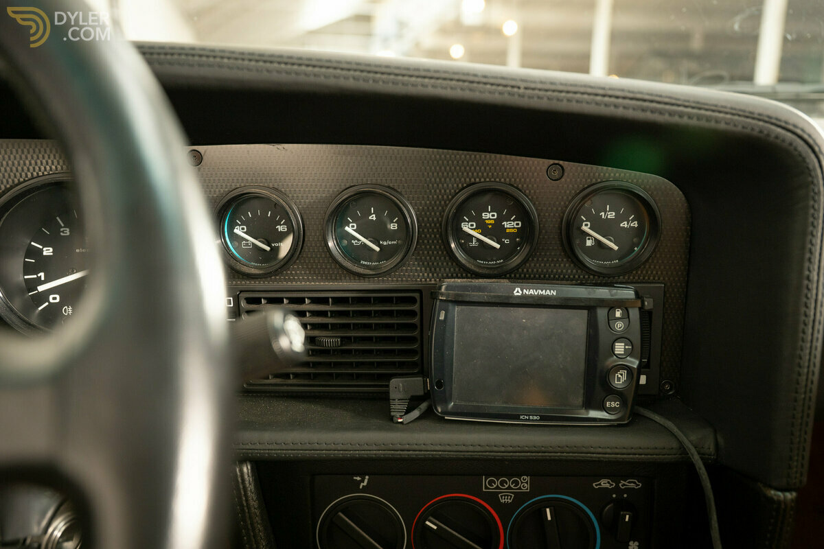1990 Alfa Romeo SZ 3.0, foto 12