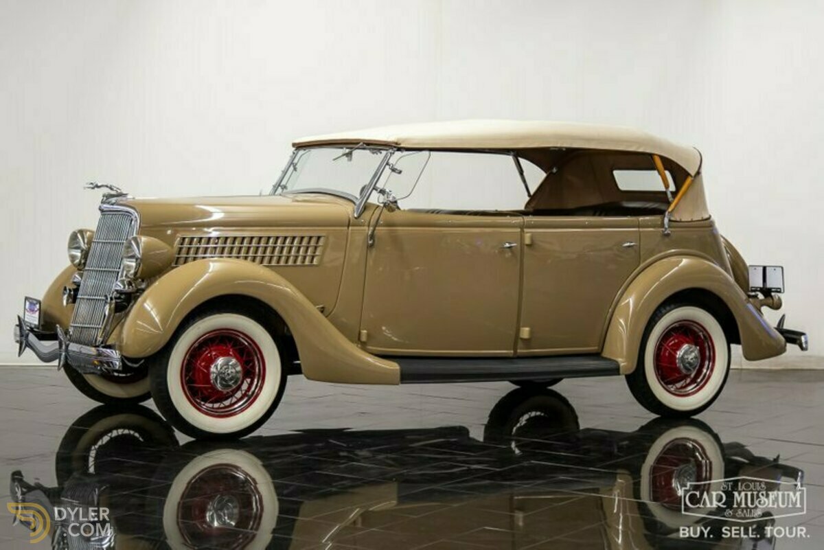 1935 Ford Model 48 Deluxe Phaeton, foto 2