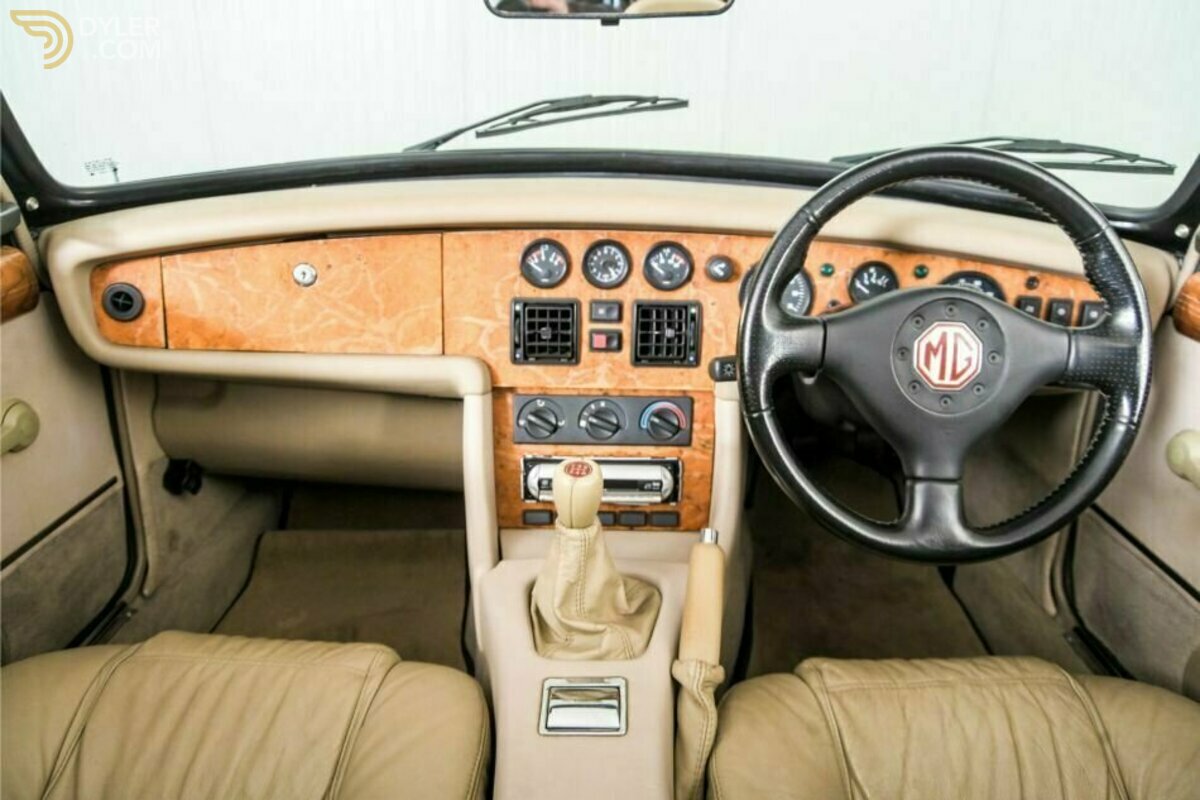 1991 MG RV8 4.0 V8, foto 7