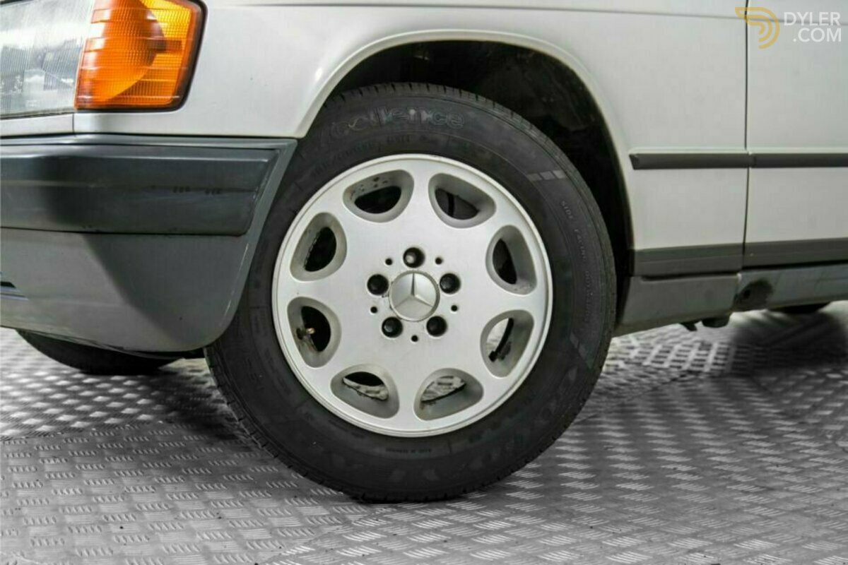 1986 Mercedes-Benz 190 2.0 E, foto 4