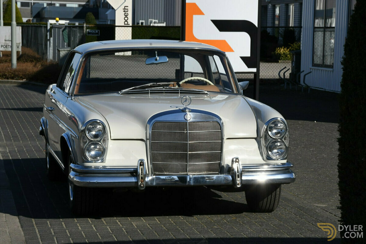 1967 Mercedes-Benz 300 SE Coupe W112, foto 2