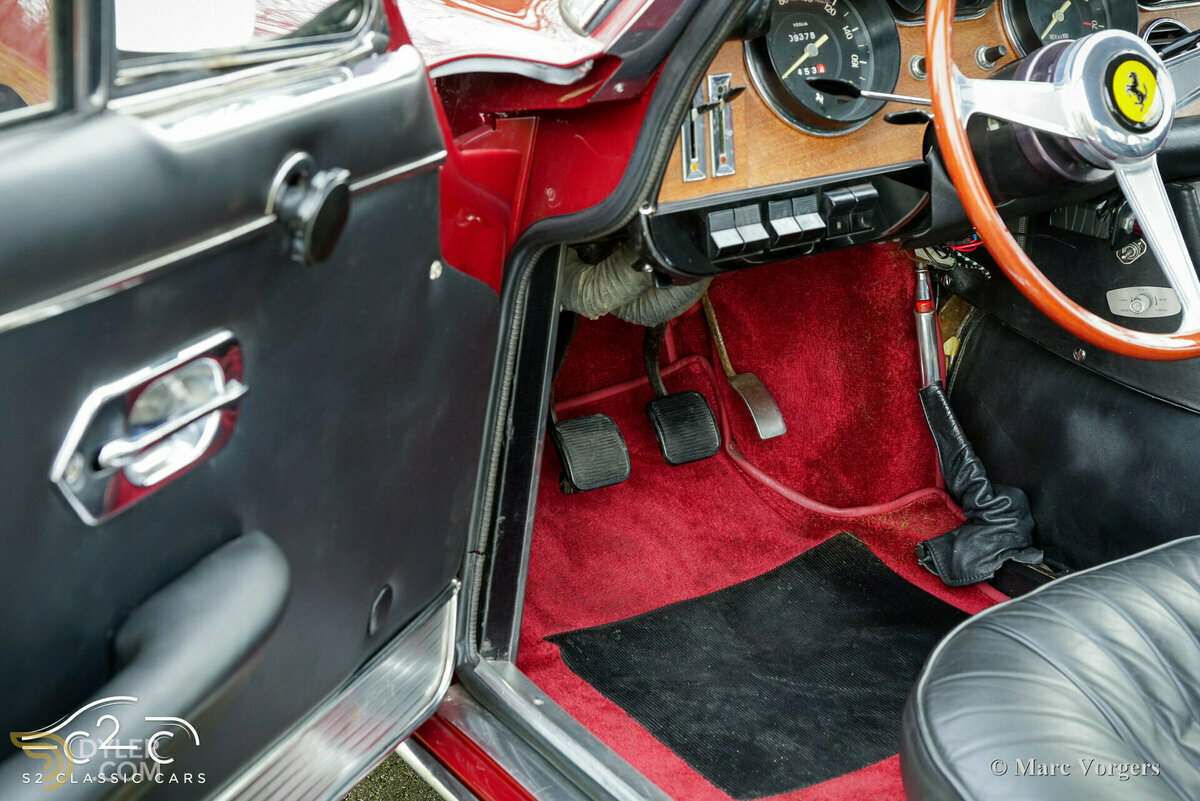 1966 Ferrari 330 GT 2+2, foto 11