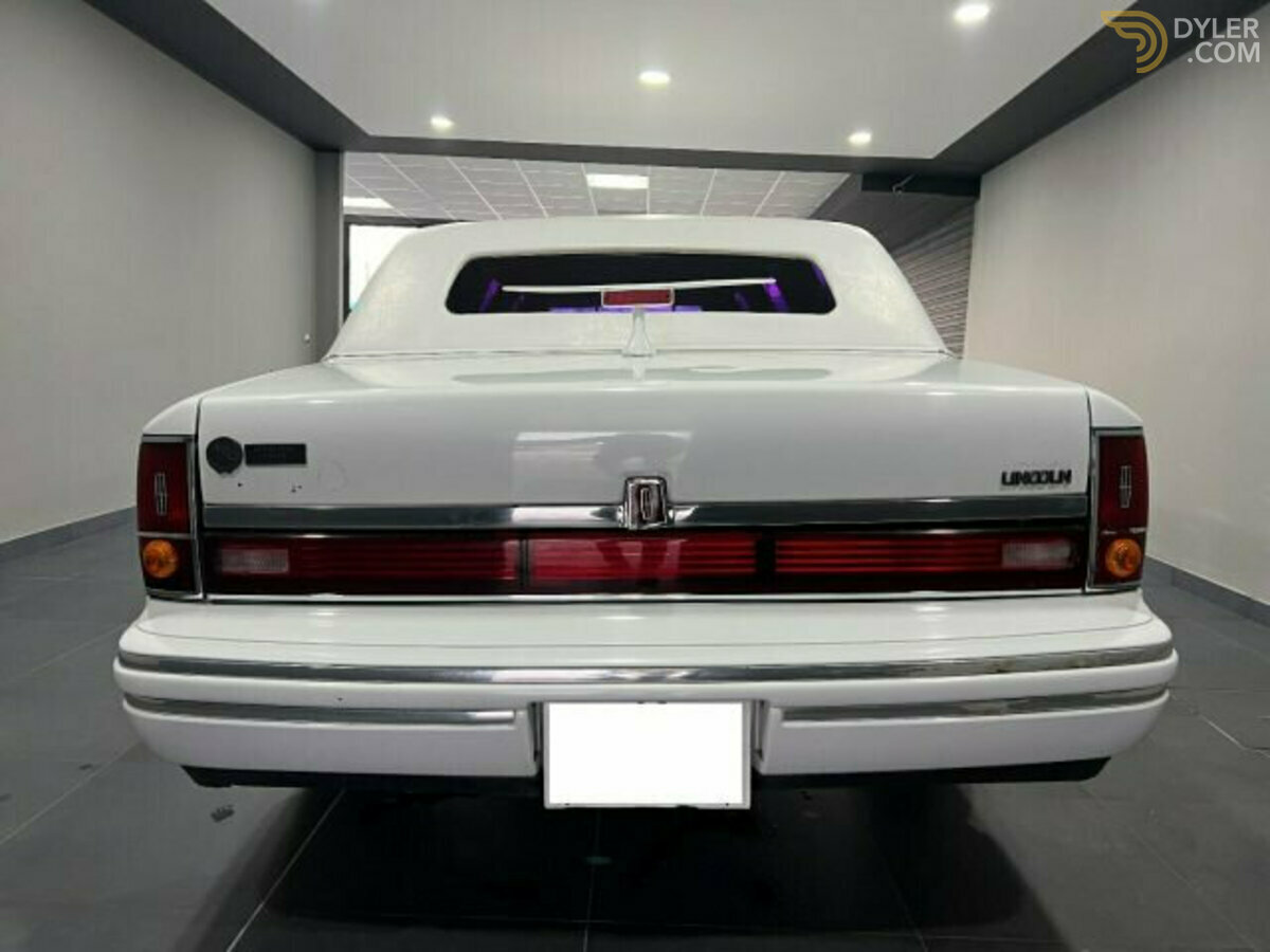 1992 Lincoln Town Car EXECUTIVE 40R Limousine, foto 5