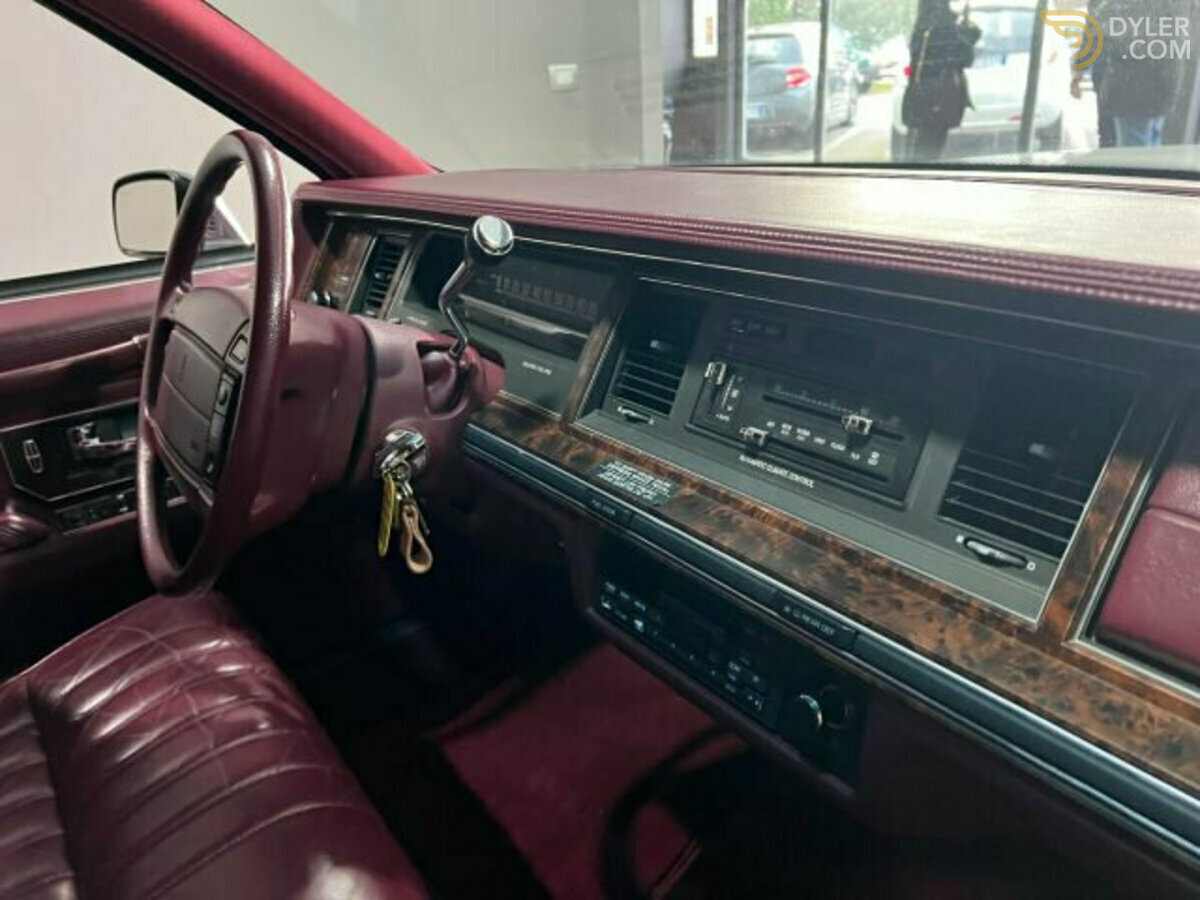 1992 Lincoln Town Car EXECUTIVE 40R Limousine, foto 8