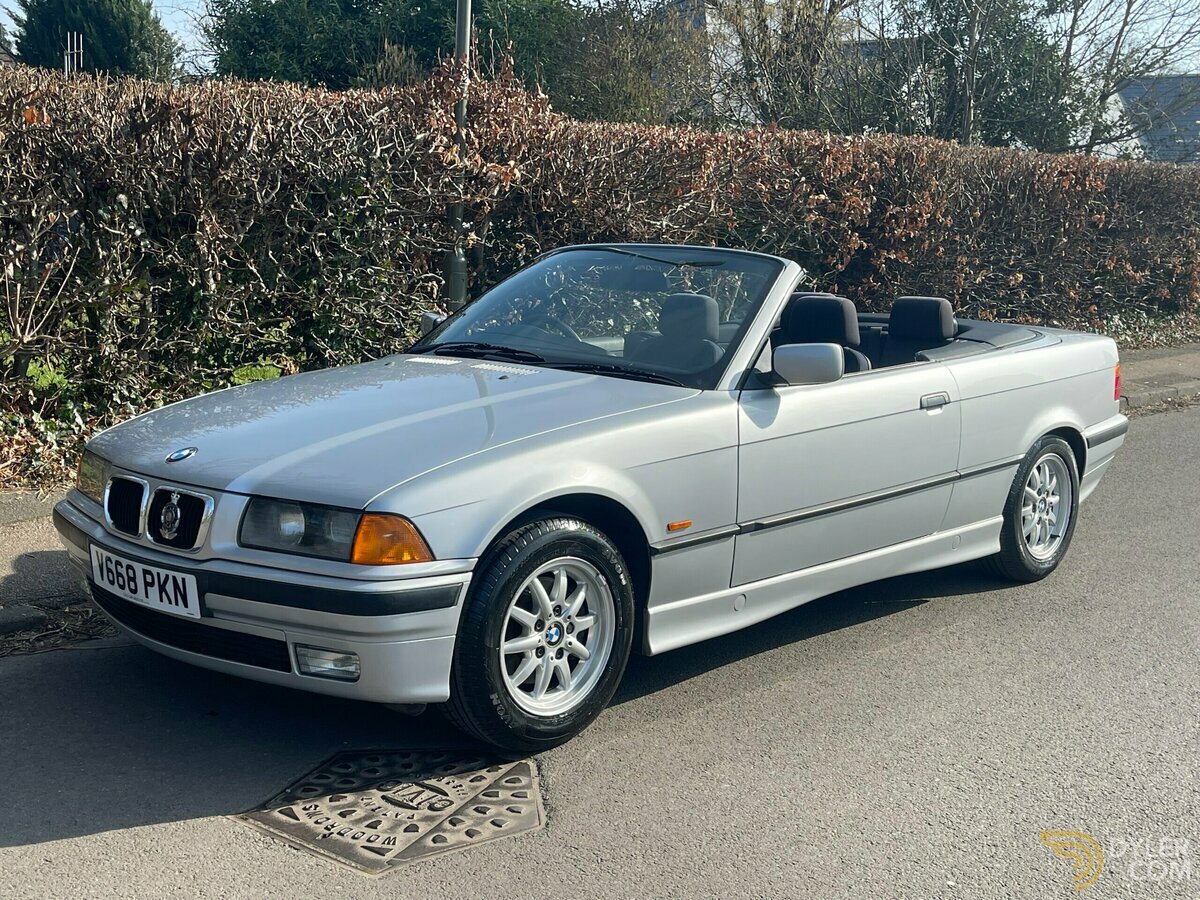 1999 BMW 328i CONVERTIBLE 2-Door, foto 2