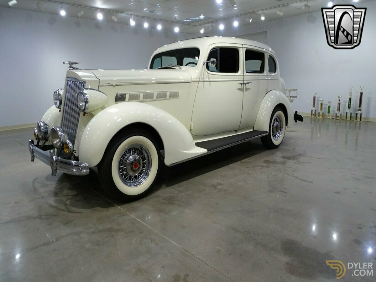 1936 Packard Custom Eight, foto 2