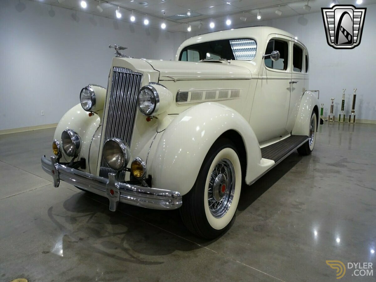 1936 Packard Custom Eight, foto 3