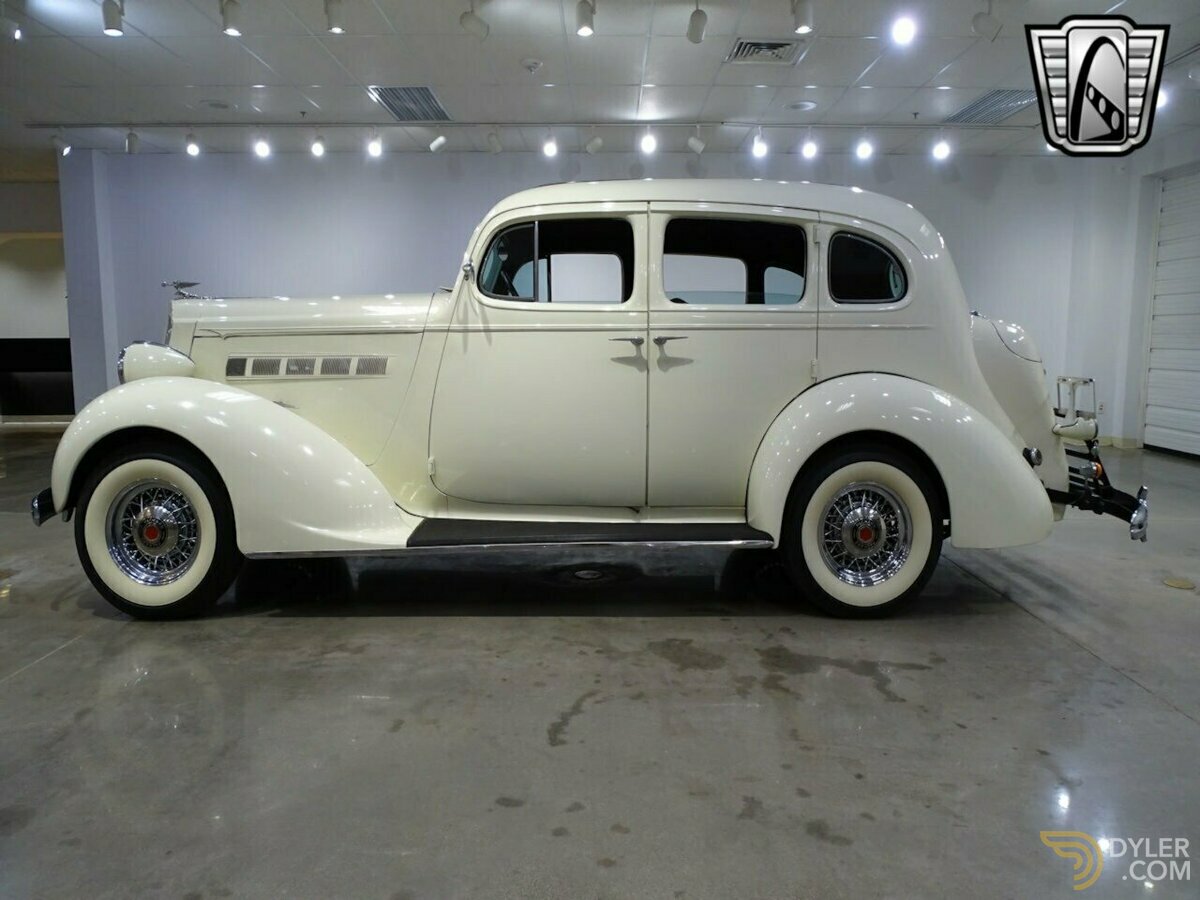 1936 Packard Custom Eight, foto 4