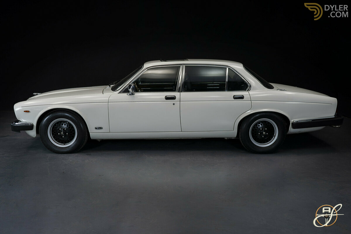 1986 Jaguar XJ12 Sovereign, foto 2