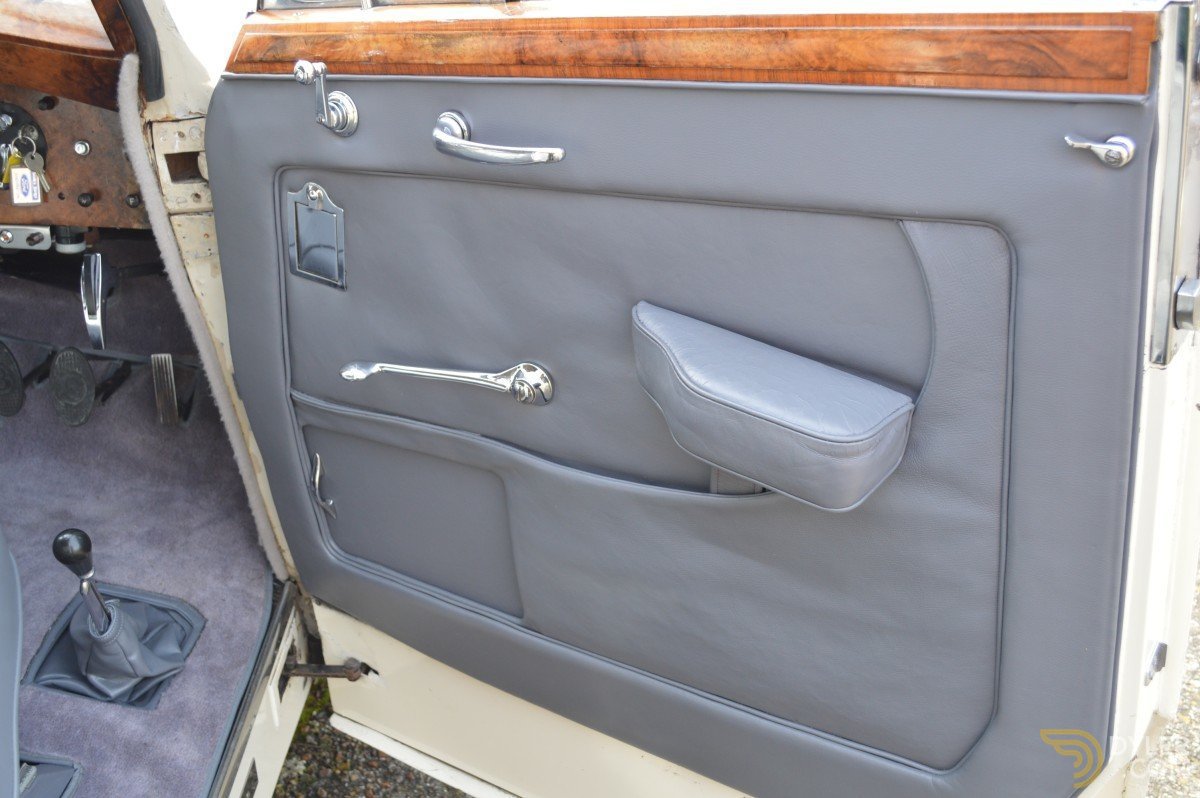 1952 Bentley MK VI James Young saloon, foto 10