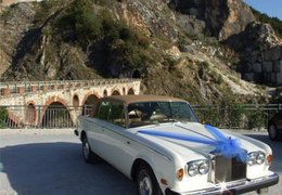 Rolls-Royce Silver Shadow Sedan / Saloon 1976 White Rolls-Royce Silver Shadow Sedan / Saloon 1976 White Car for Sale. 278668