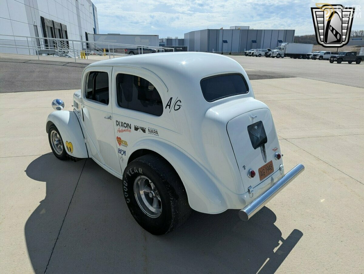 1948 Ford Anglia, foto 4