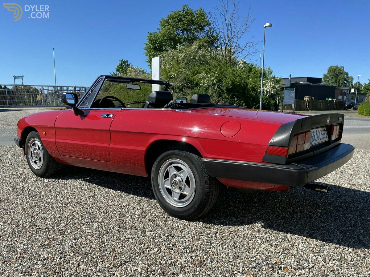 1986 Alfa Romeo Spider, foto 3